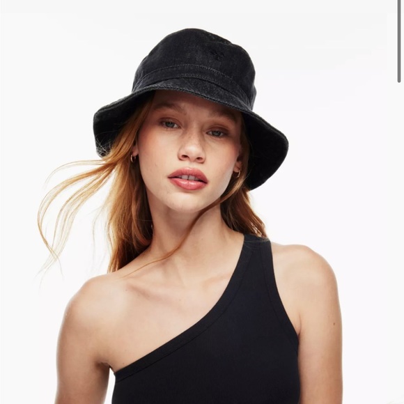 Aritzia TNA logo bucket hat black denim NWT - Picture 1 of 5
